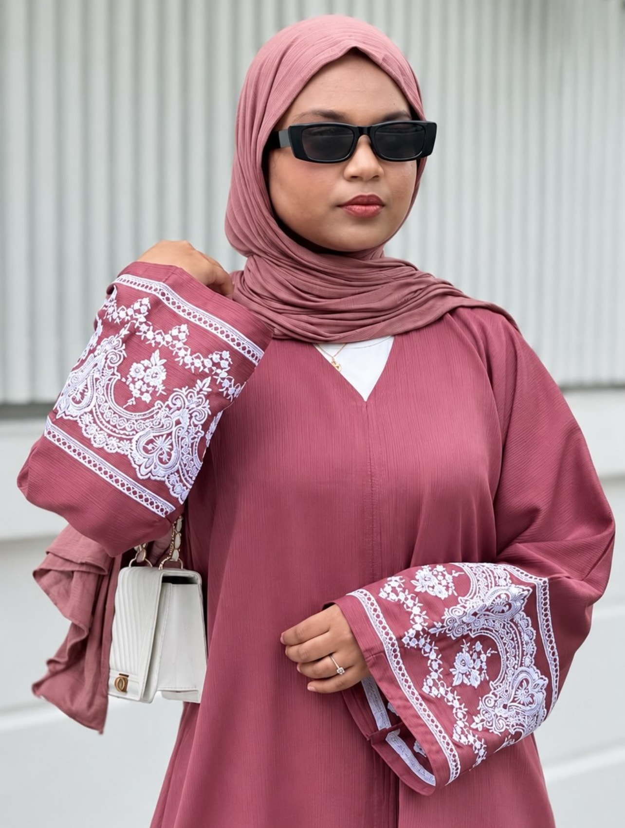 Raha Abaya